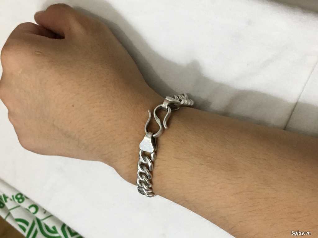 E cần bán lắc bạc nam