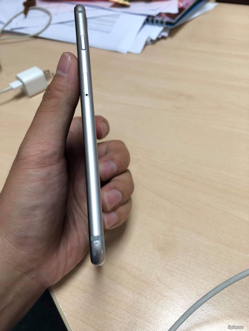 Cần bán 6plus đen 16GB quốc tế - 1