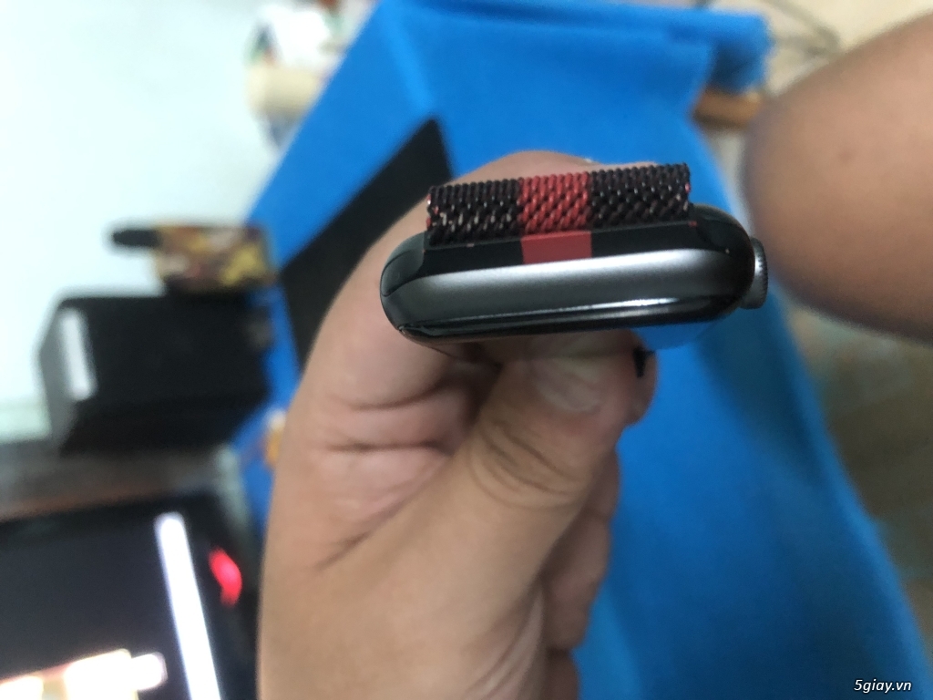 apple watch seri 3 lte núm đỏ - 1