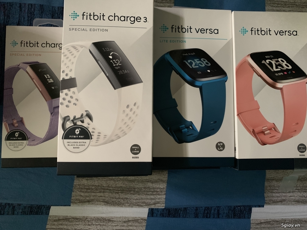 Fibit versa và charge 3 new