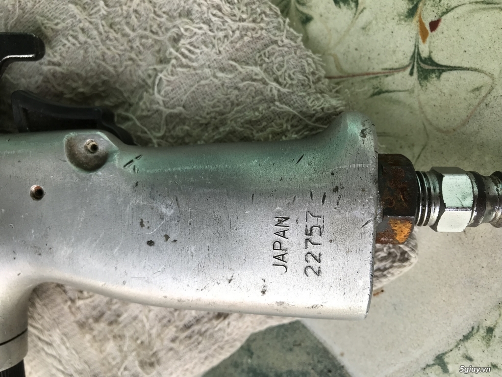 Súng xiết bu long nhật