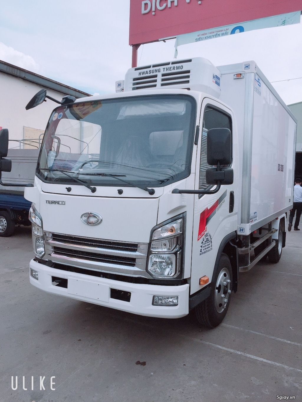 Xe tải Tera 240L thùng đông lạnh - 1