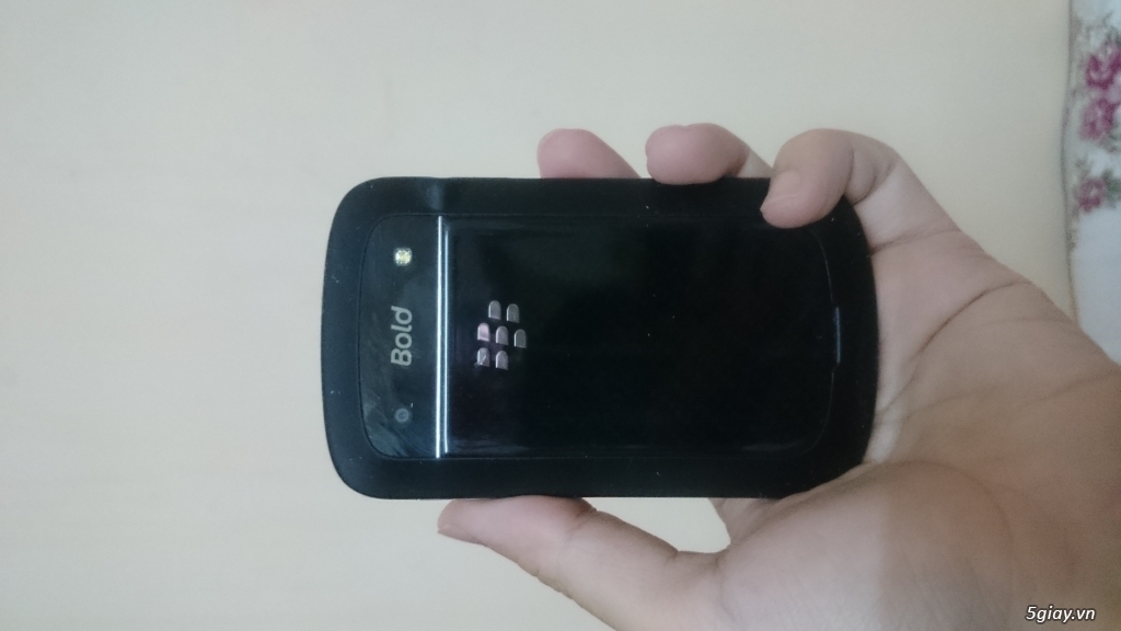 Blackberry Bold 9900 - 1