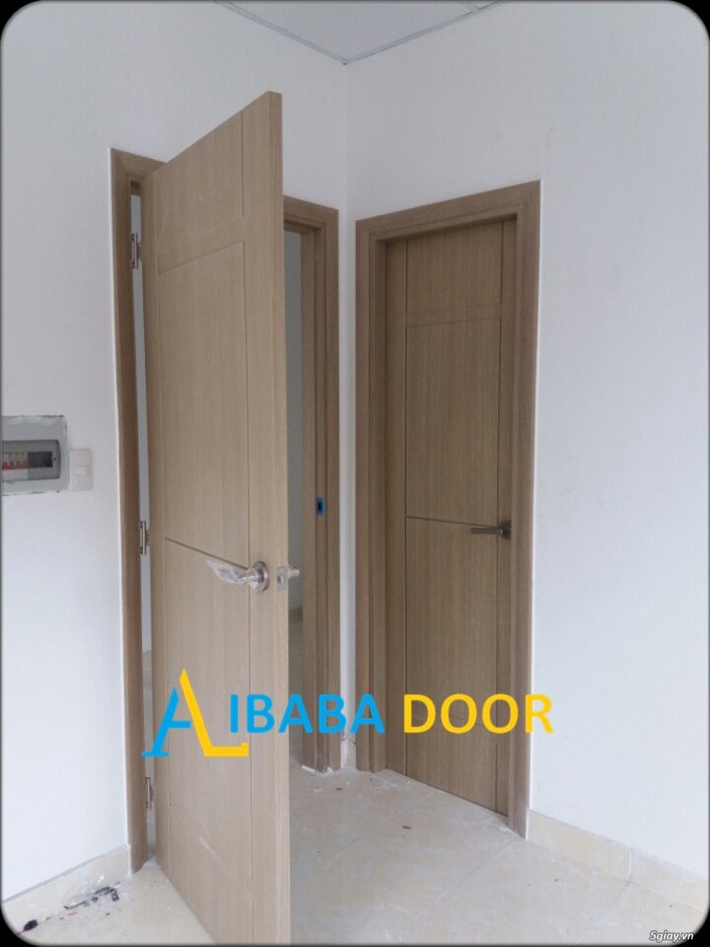 Alibabadoor chuyên cung cấp các loại cửa nhựa,cửa gỗ cho công trình