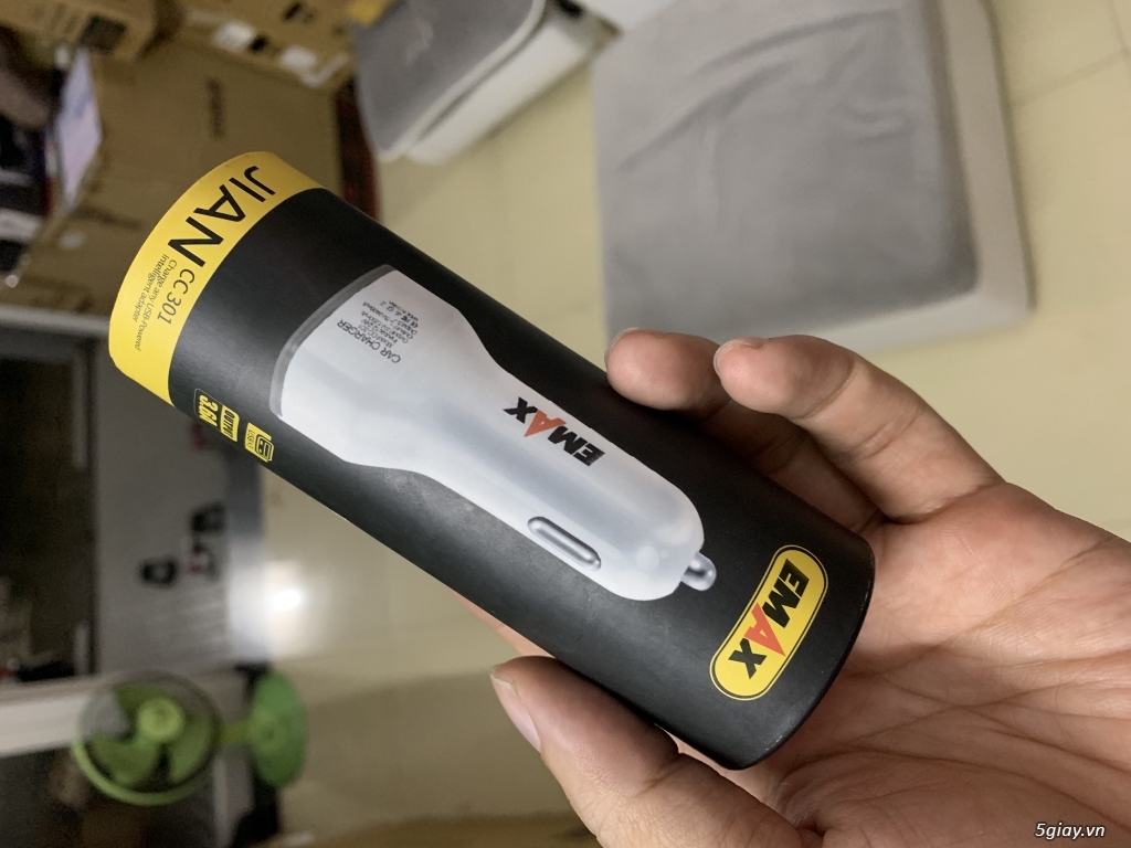 Lên 01 Củ sạc oto. ET 22h59 23/6/19