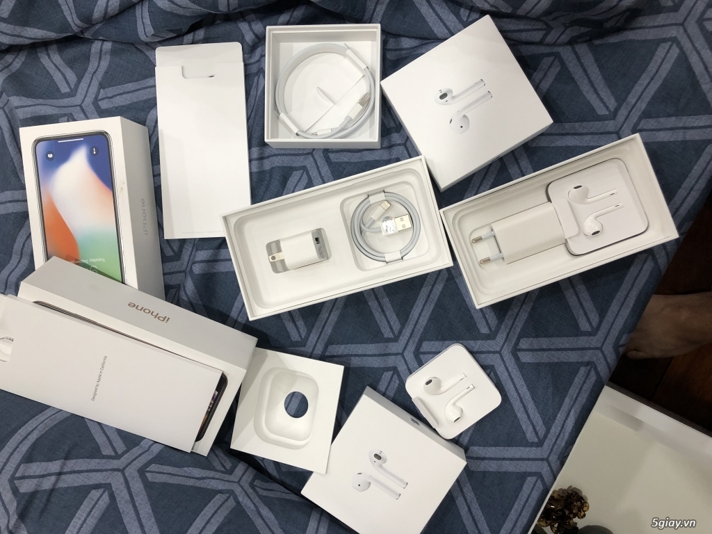 Cần bán phụ kiện iphone