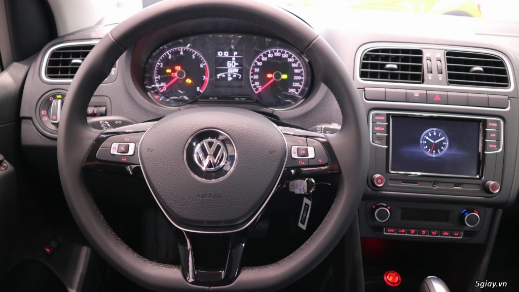 Volkswagen Polo - 6xx bao ra xe - sở hữu xe nhập chỉ từ 157 tr - 1