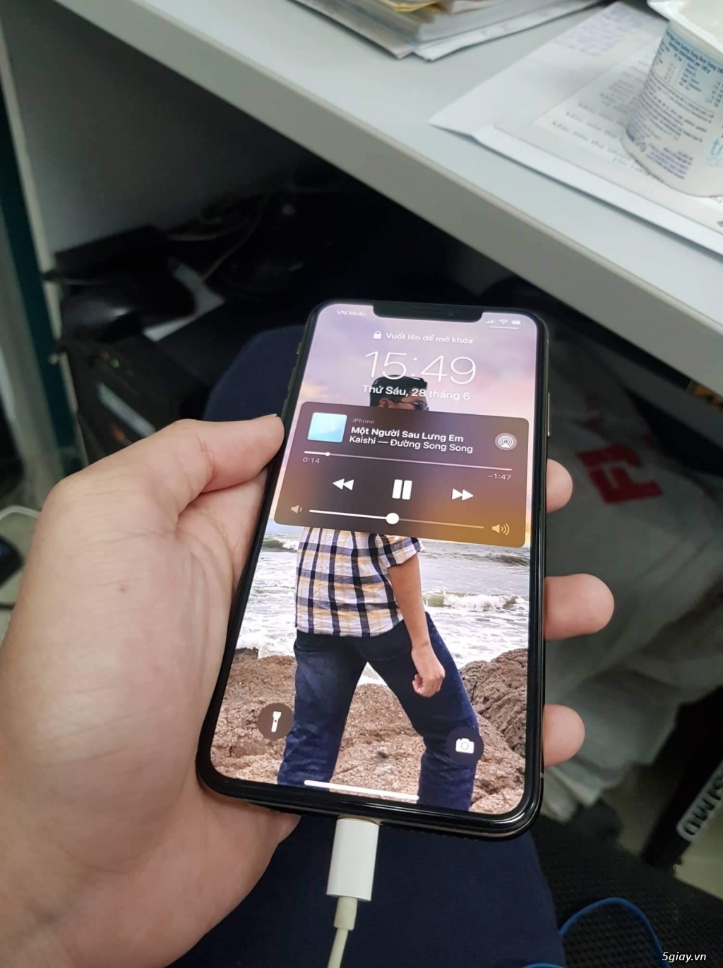 Bán Iphone Xs Max 256gb lock gold còn bảo hành - 4