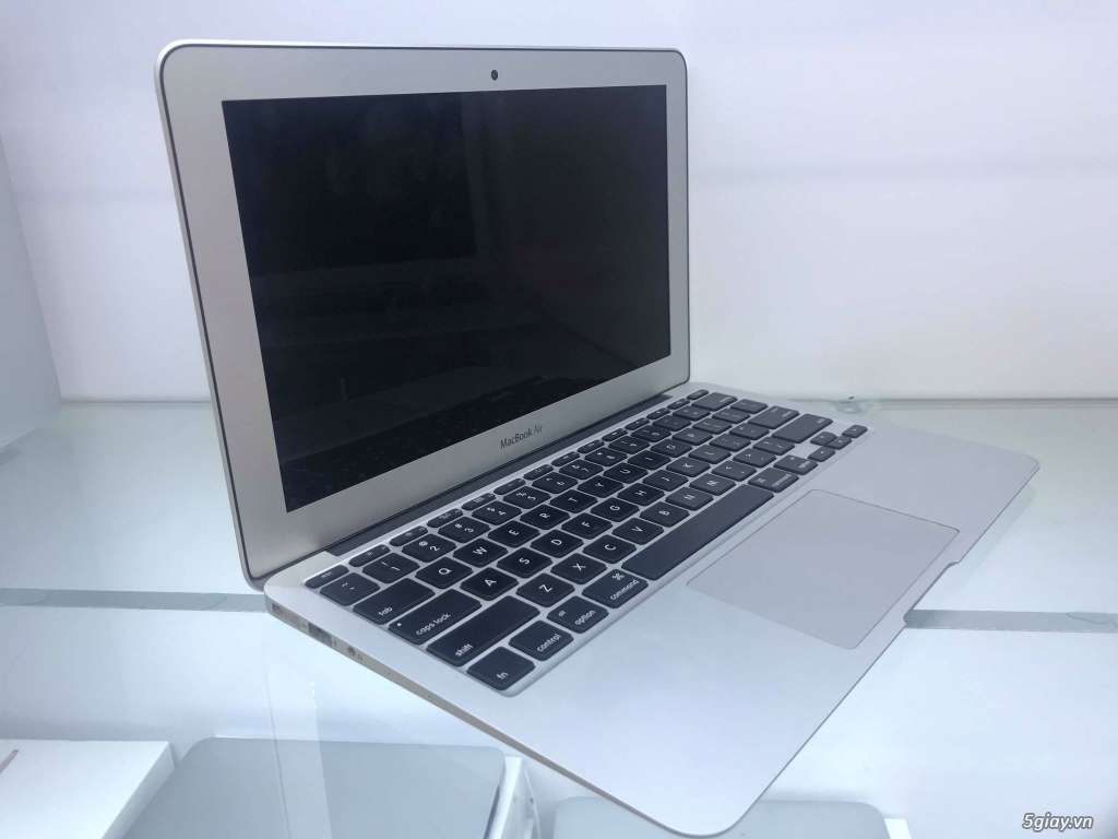 Macbook Air MD712 2014 Core i5 1.4GHz/ Ram 4Gb/ SSD 256Gb/ Màn 11.6 - 3