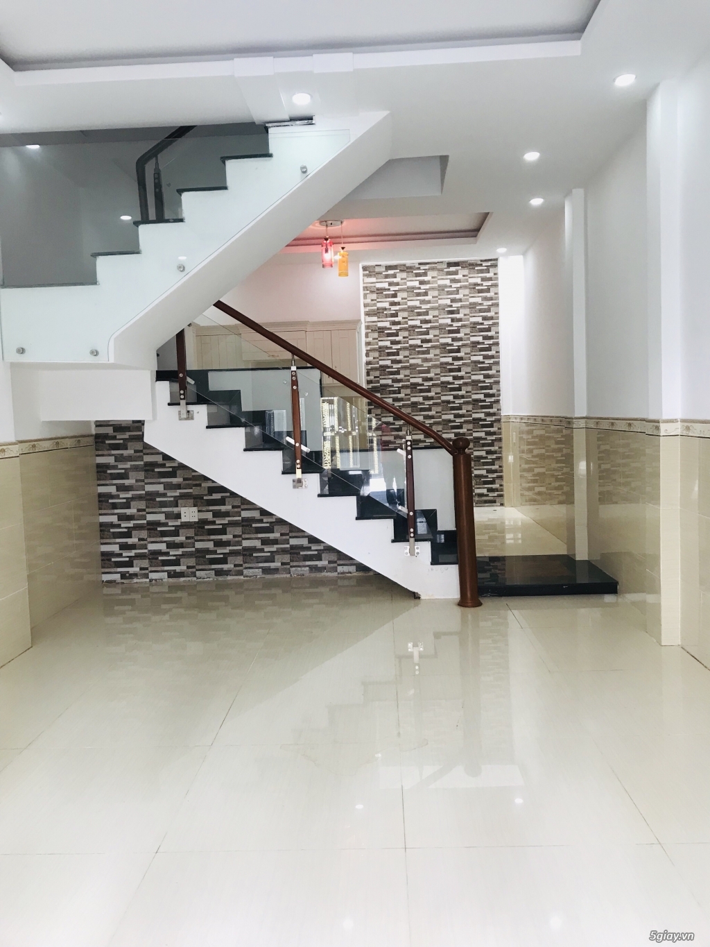 Chính chủ bán nhà phố liền kề 1 trệt 2 lầu Thủ Đức