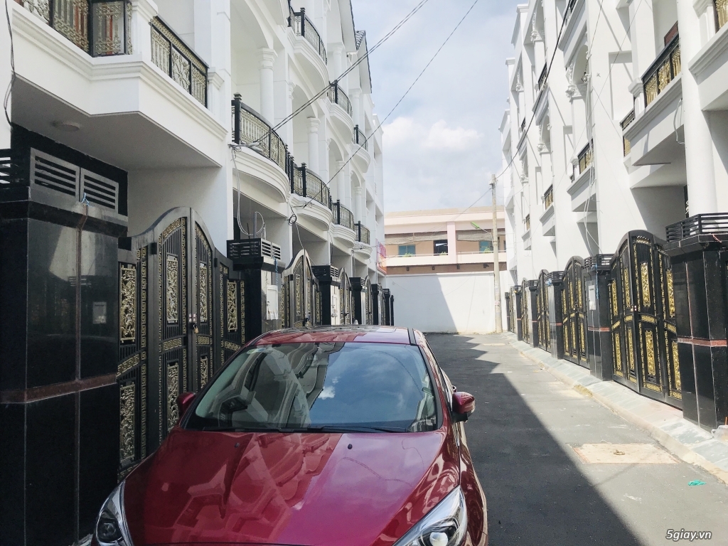 Chính chủ bán nhà phố liền kề 1 trệt 2 lầu Thủ Đức - 3