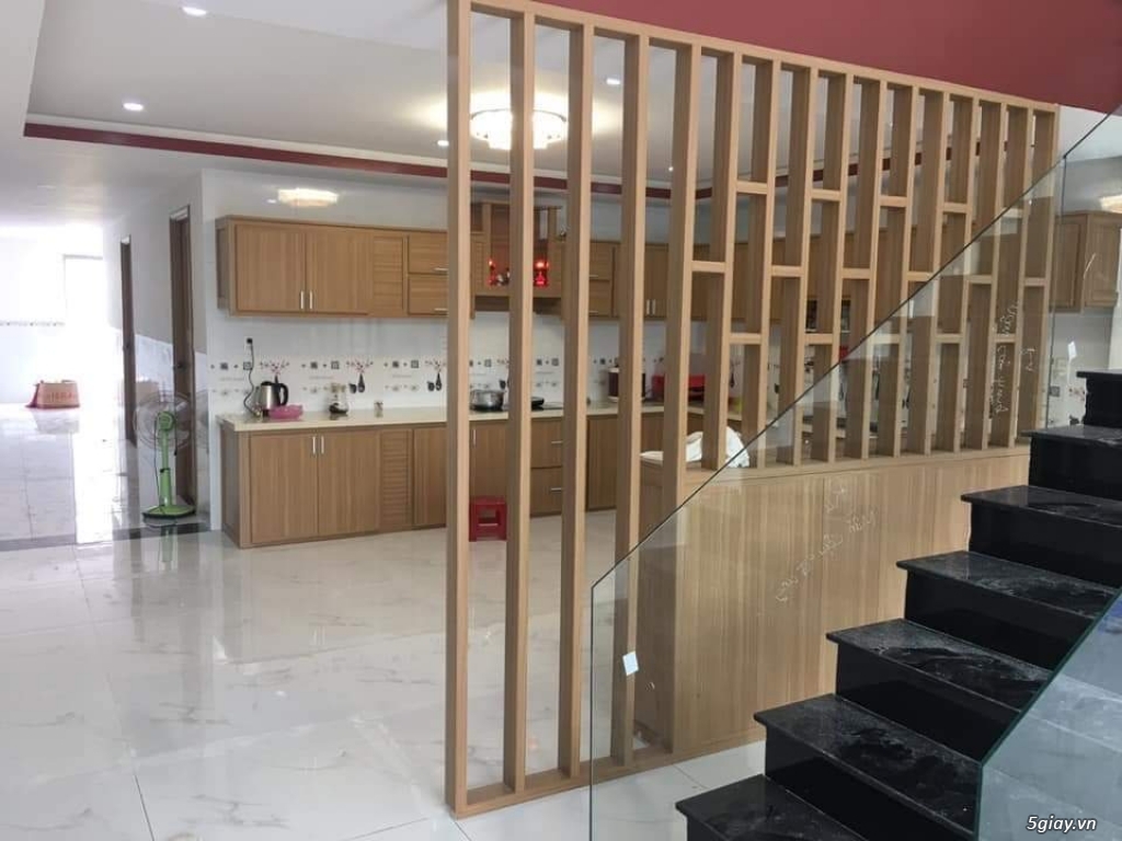 CHUYÊN THI CÔNG TỦ BẾP NHỰA - 3
