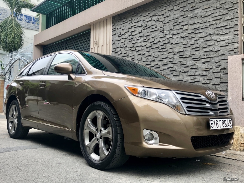 Venza 2010, tự động 3.5V6 màu cafe - 3
