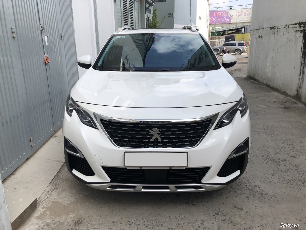 Cần bán xe Peugeot 3008 model 2018 màu trắng, biển tp - 16