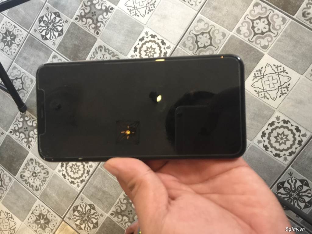 Cần bán iPhone XS Max 256gb gold lock - 2