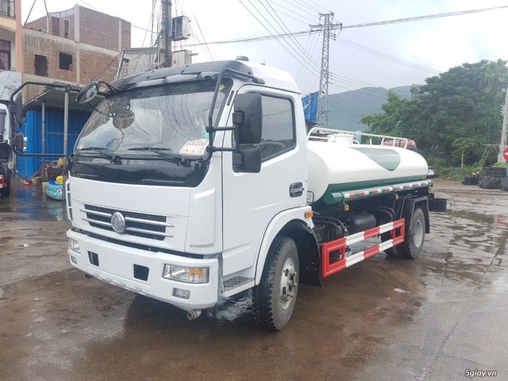 Xe phun nước rửa đường 5 khối Dongfeng 5m3