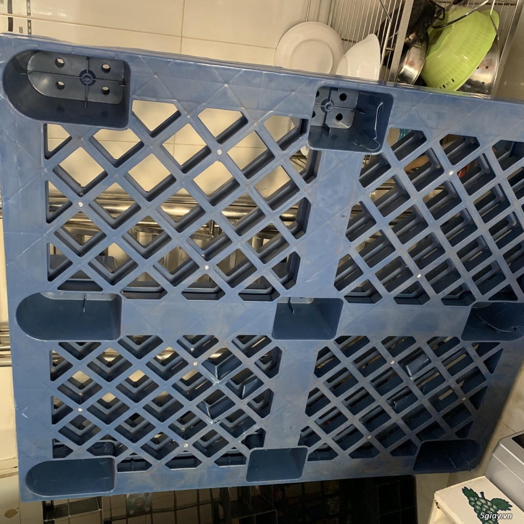 Cần bán vài tấm Palet lót hàng - 3