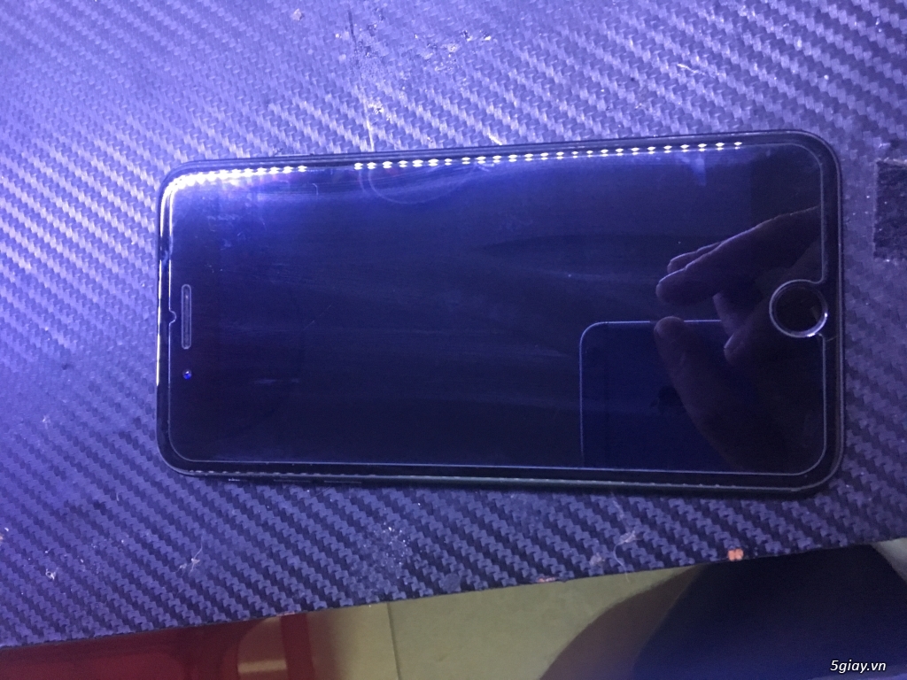 Cây 7 plus màu đen 128g qte kvt