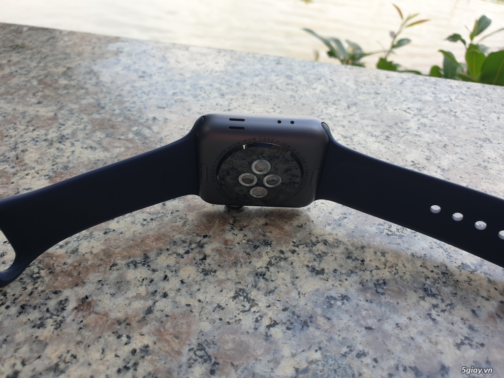 Apple watch sr3 LTE - 1