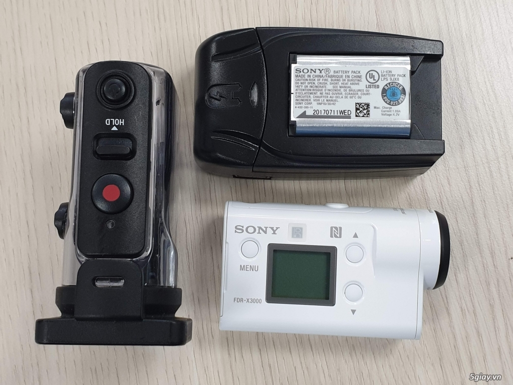 Camera hành động Sony X3000r - 2