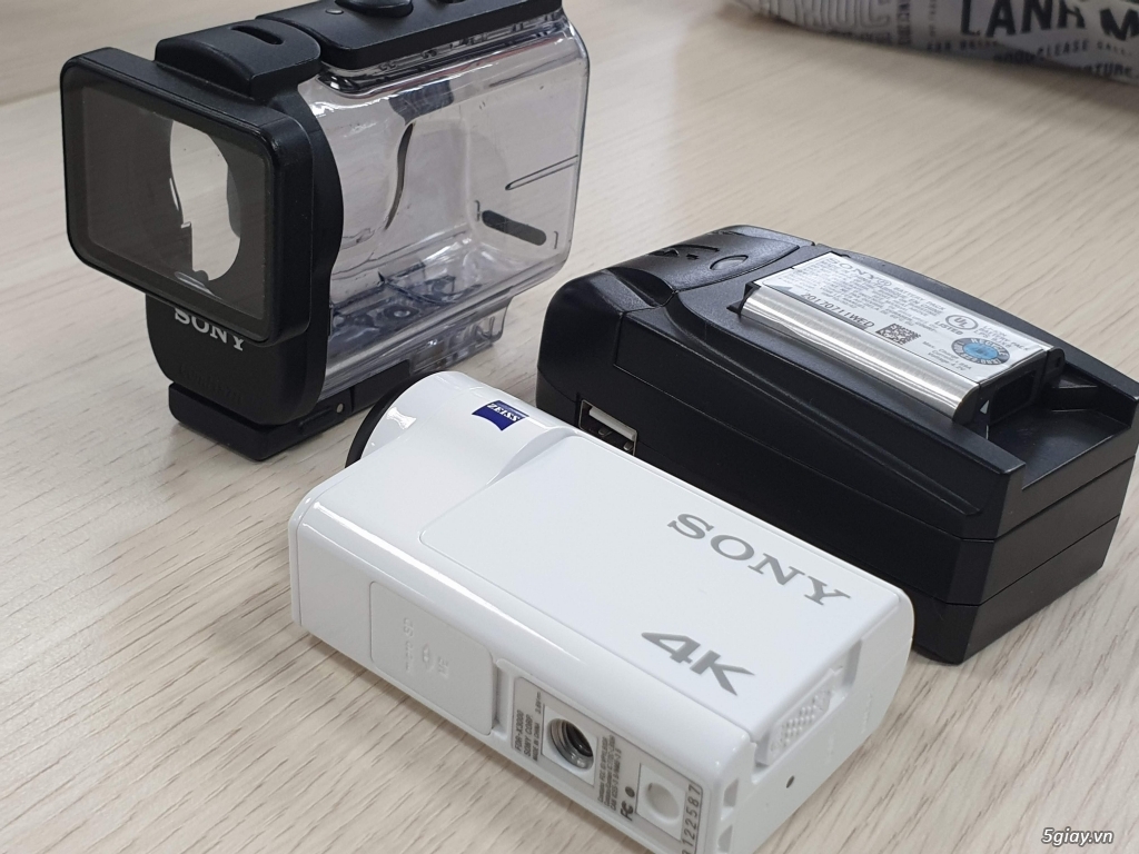 Camera hành động Sony X3000r - 1