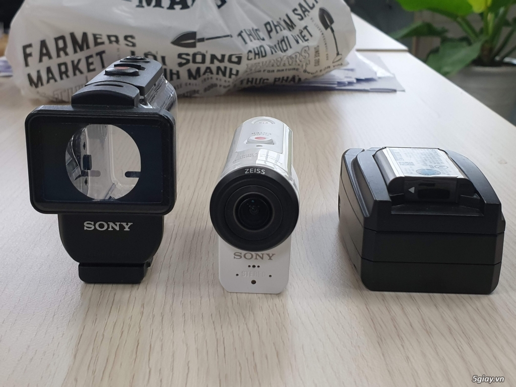 Camera hành động Sony X3000r