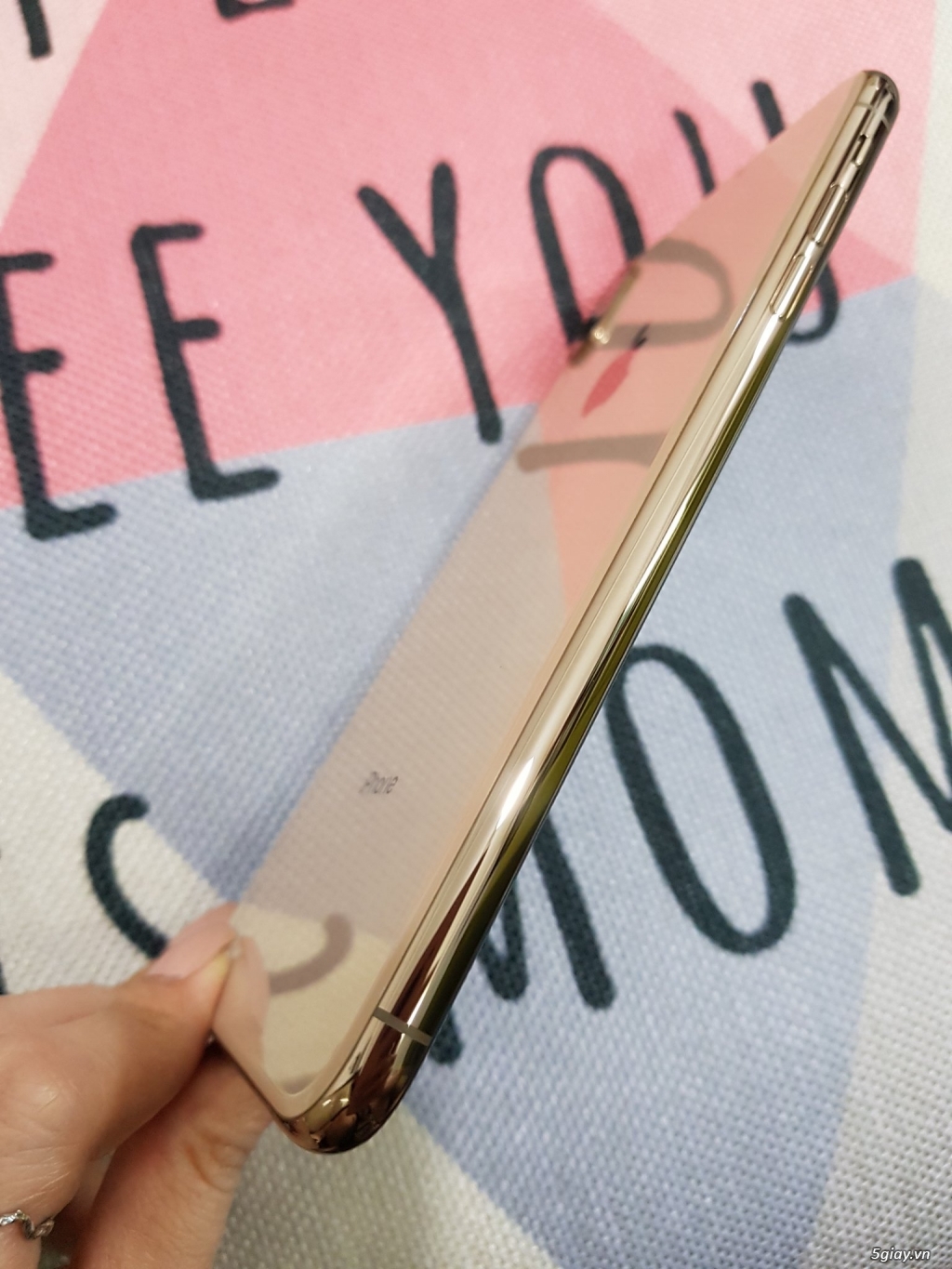 Cần bán: Iphone Xs Max 256gb Gold zin nguyên fullbox hàng chính hãng - 1