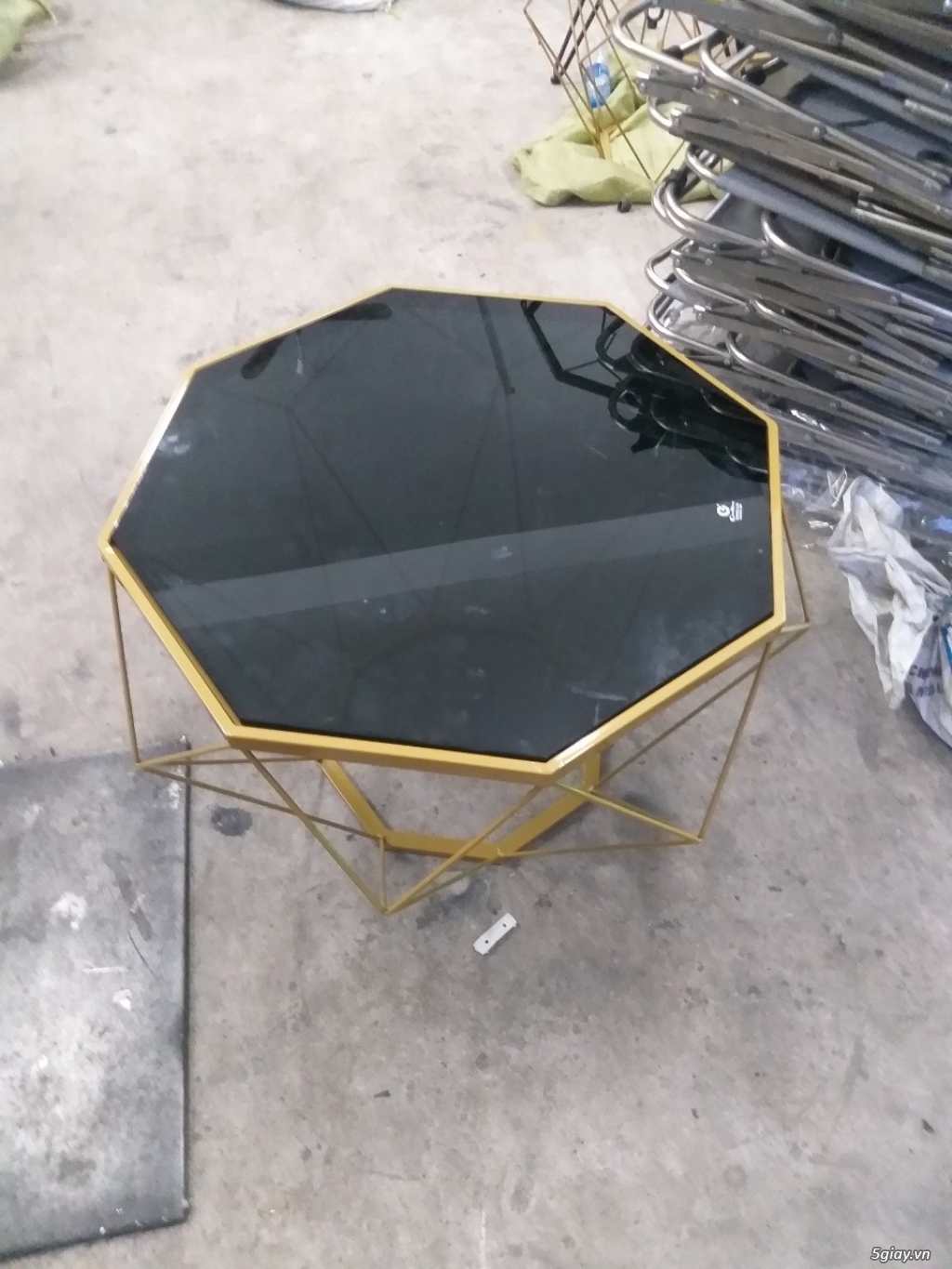 Bàn trà kim cương kính cường lực (free ship) - 3