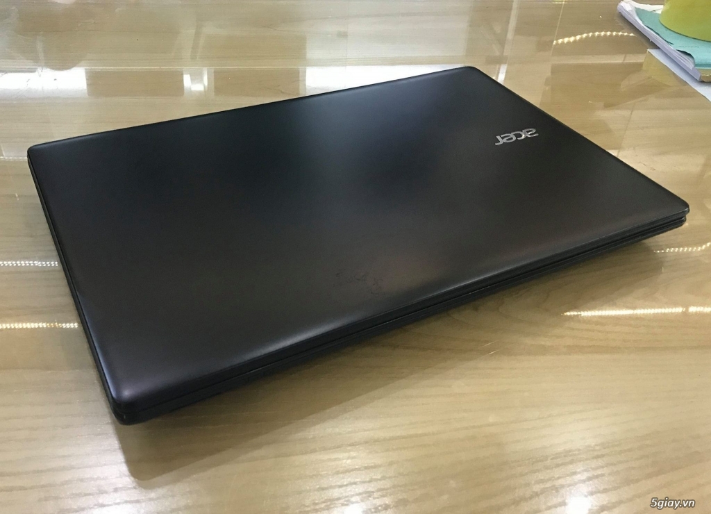 Laptop Acer Aspire E5 572G 56PV - 2