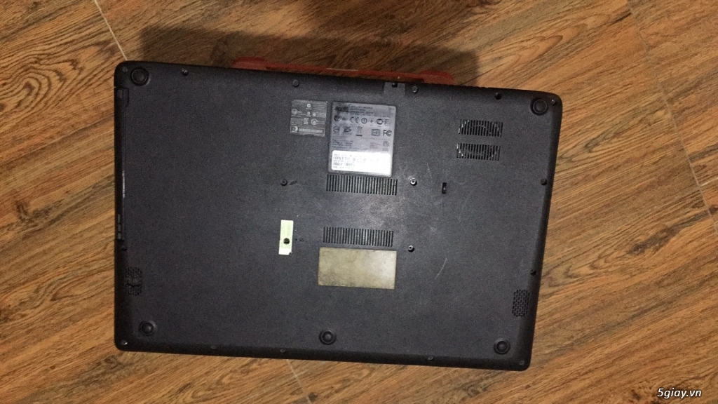 Bán xác máy Acer espire E15 - 1