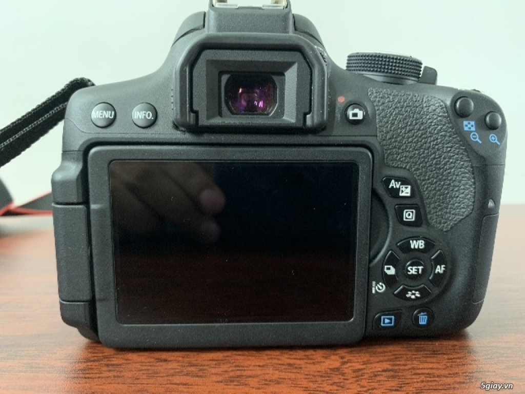Canon 750d , lens 18-55 is stm , phụ kiện đầy đủ mới 99% - 2
