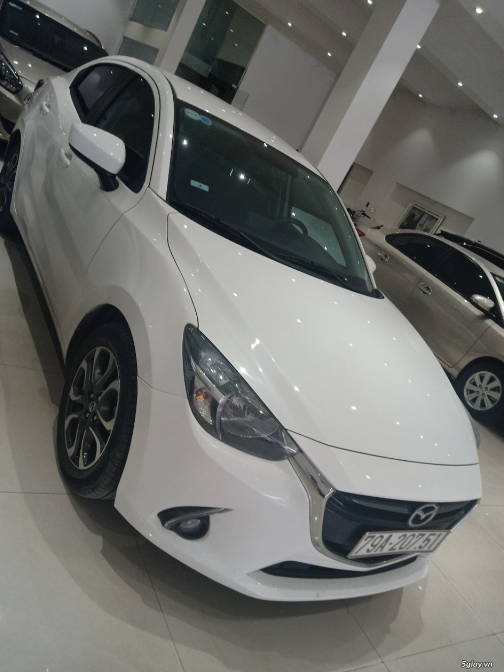 Bán ô tô Mazda 2 đời 2018, màu trắng - 2