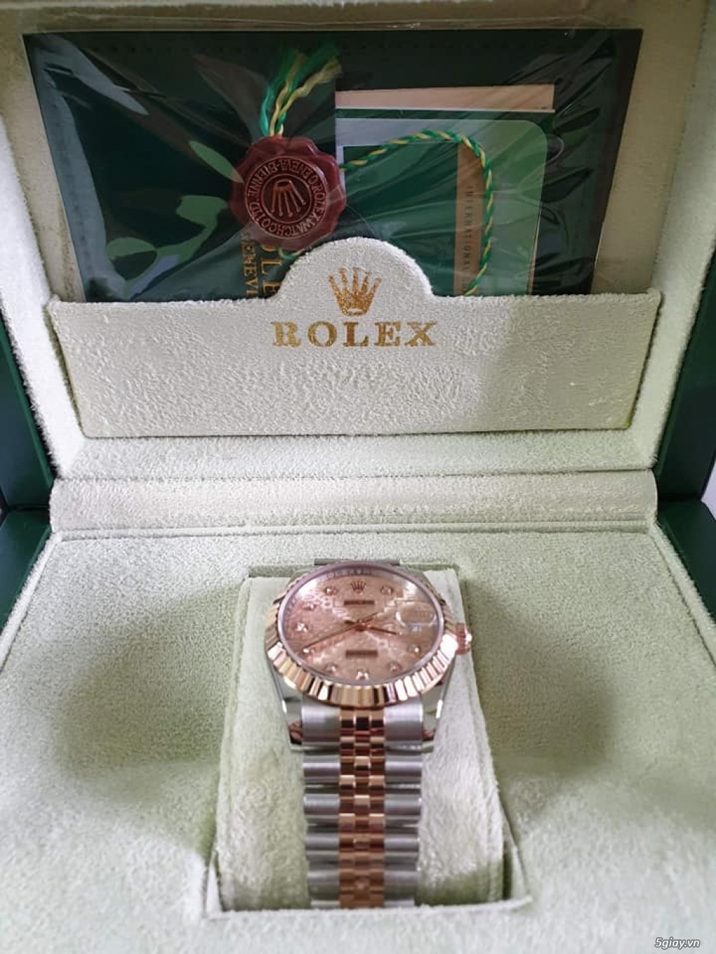 Rolex bọc vàng 18k vàng hồng xà cừ thách thức các thần soi 2019 - 5