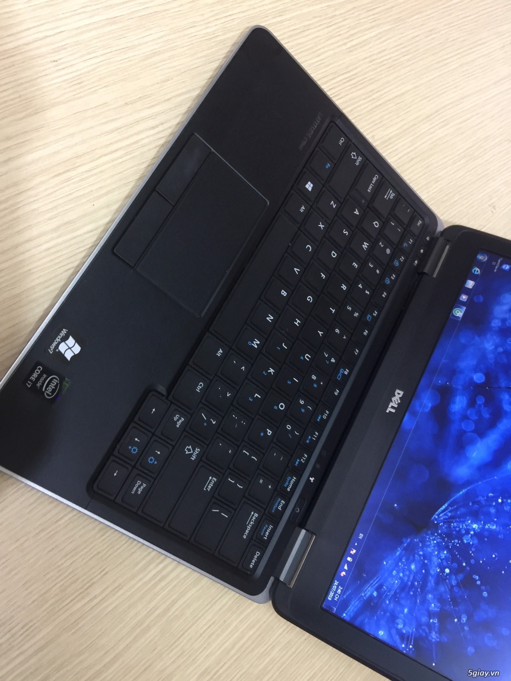 Cần Bán : Laptop Văn Phòng Dell 7240 i7 - 4600U -  Ram 4 - Ổ SSD 128g - 2