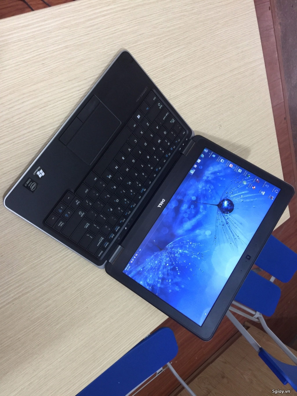 Cần Bán : Laptop Văn Phòng Dell 7240 i7 - 4600U -  Ram 4 - Ổ SSD 128g