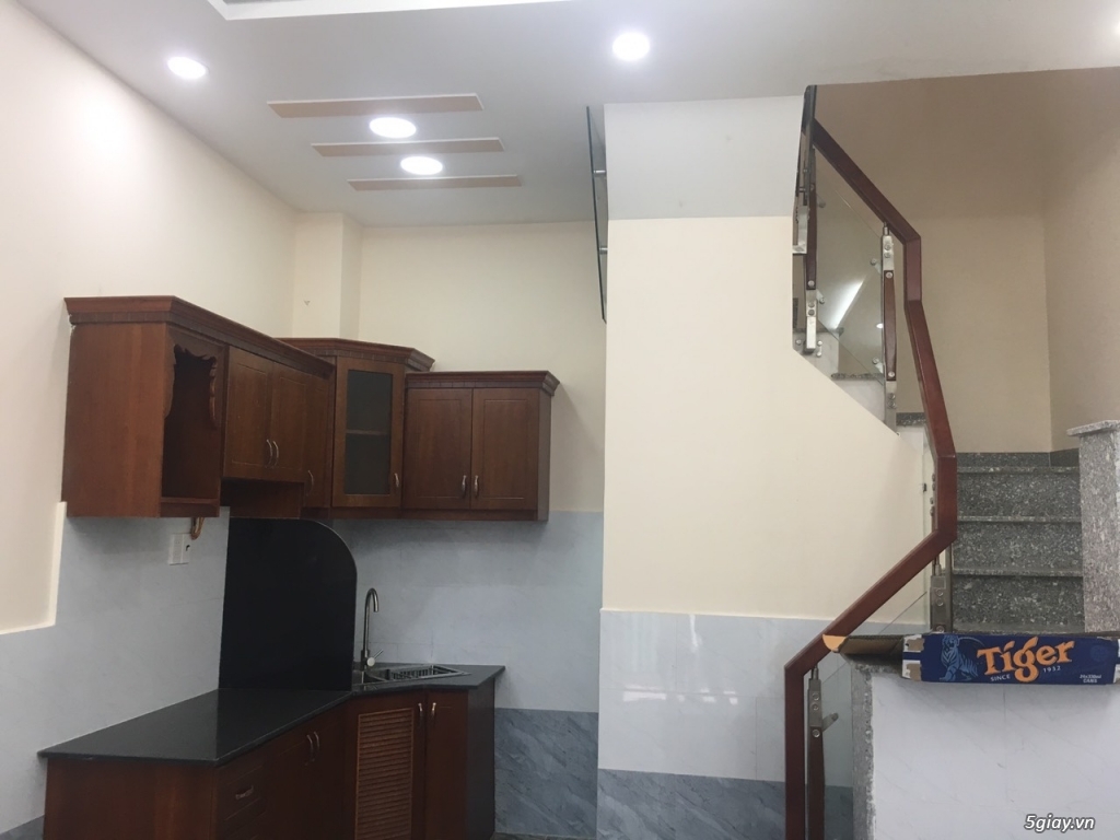 Cần bán căn hộ mới xây - nhà chính chủ - bến Phú Định Q.8 - 1