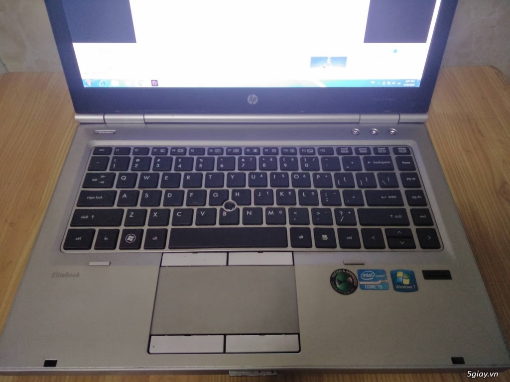 Laptop HP 8460p i5/4/120 Bao game mượn tặng túi xách chuôtk