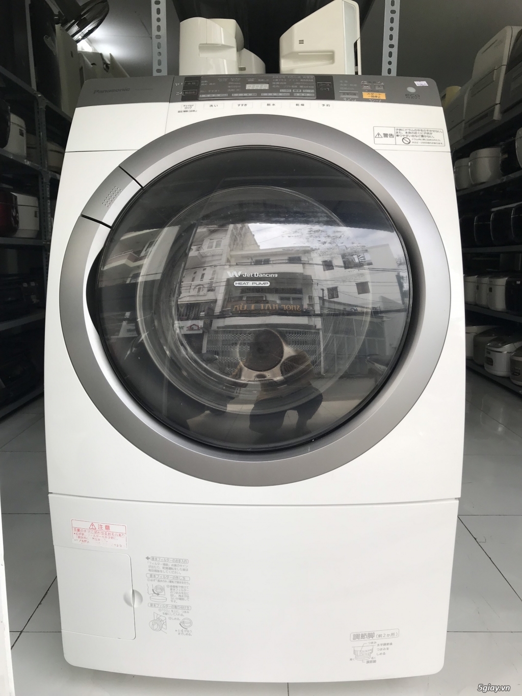 Máy giặt panasonic NA-VR3600R