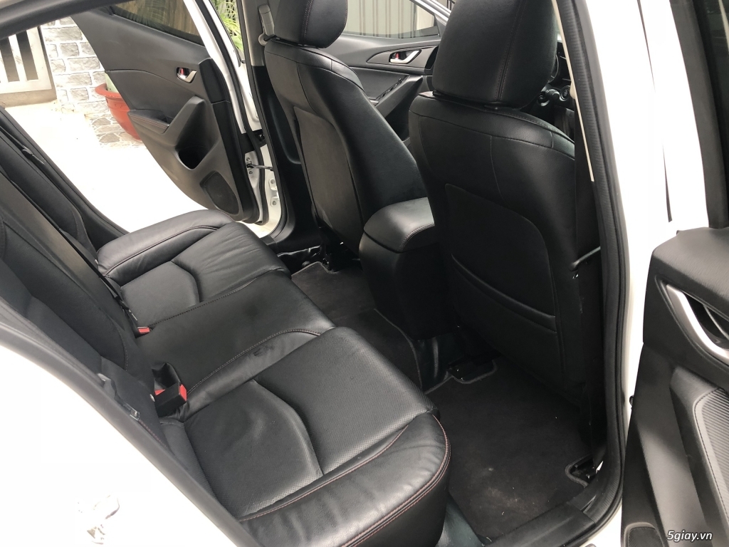 Bán Mazda 3 tự động 2018 màu trắng bản full rất ít đi. - 8