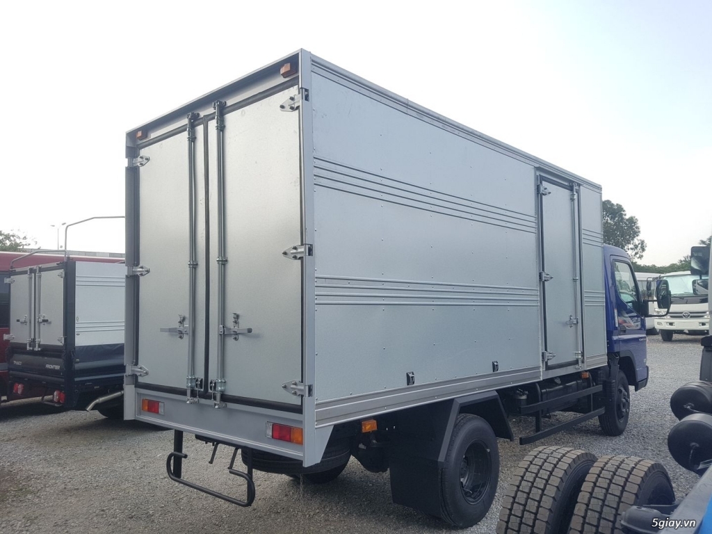 XE TẢI NHẬT BẢN MISUBISHI FUSO CANTER 6.4 TẢI TRỌNG 3.4T TRẢ GÓP 80% - 3