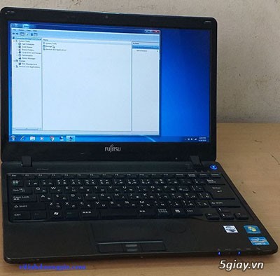 Laptop Fujitsu LifeBook SH54 Mỏng Nhẹ, hàng Nhật