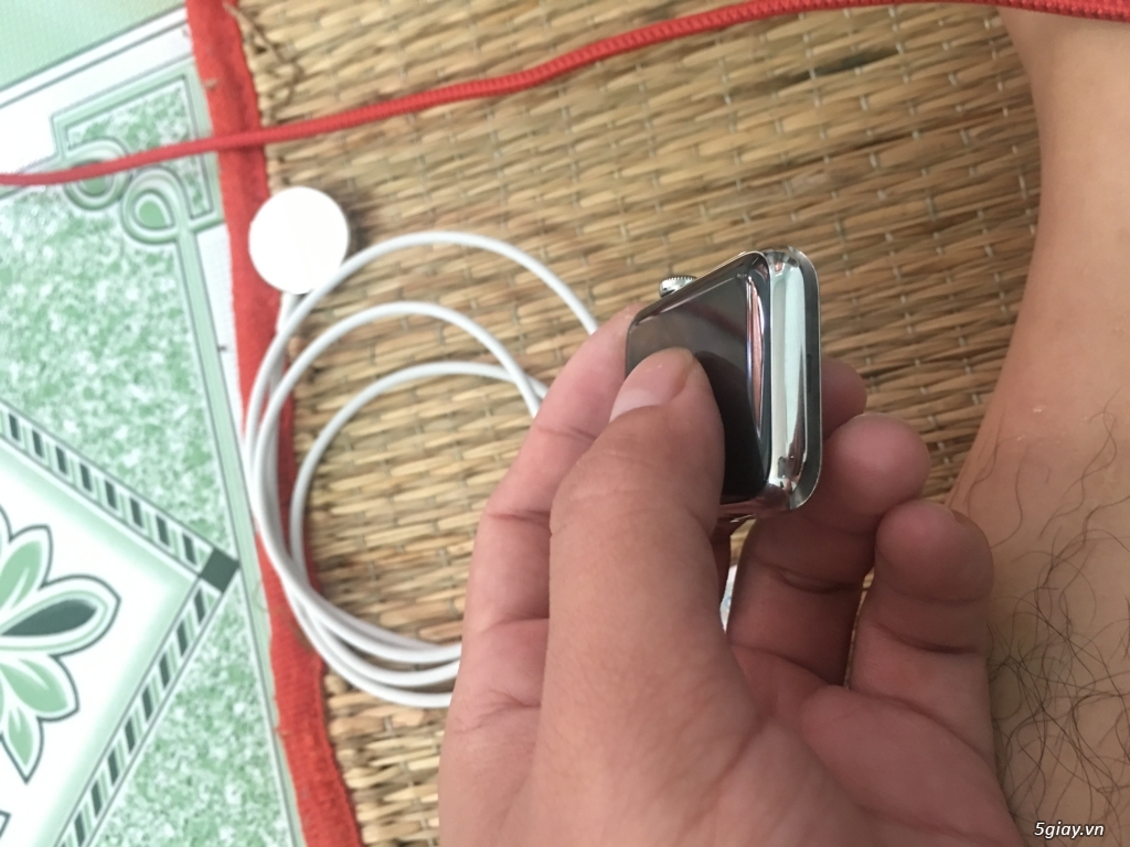 Apple Watch SR1 thép 42mm