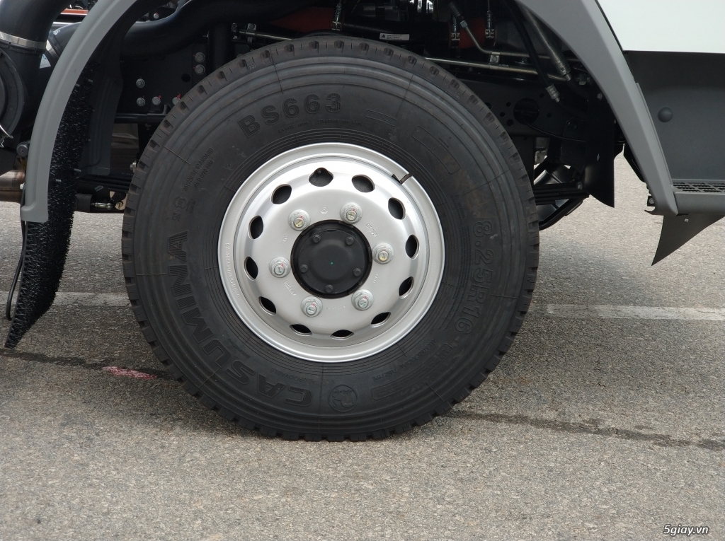 Bán xe tải MISUBISHI FUSO 10.4R - 6 tấn trả góp 80% - 3