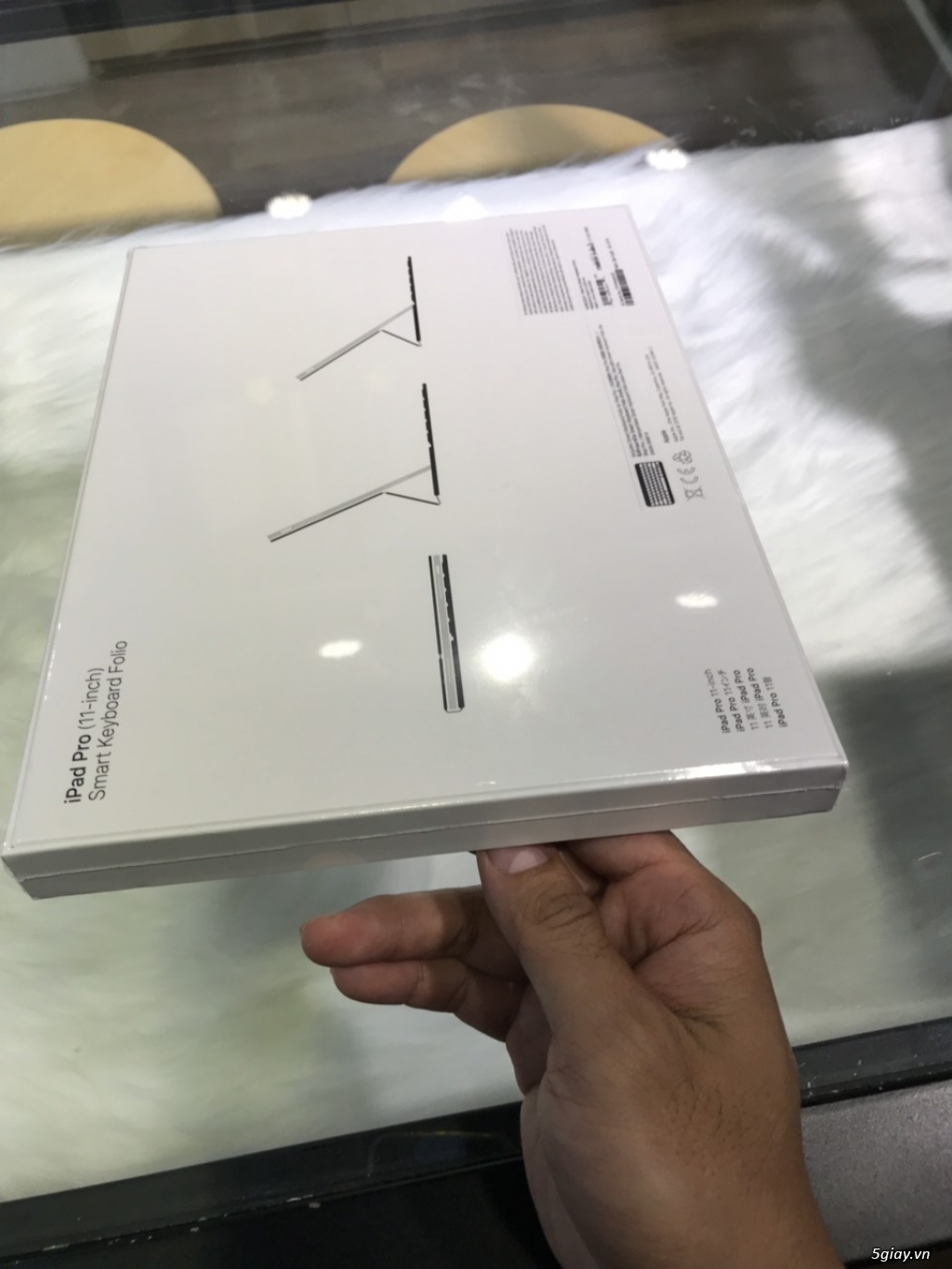 Cần bán Bàn phím ipad Pro 11 inch mới 100% - 2