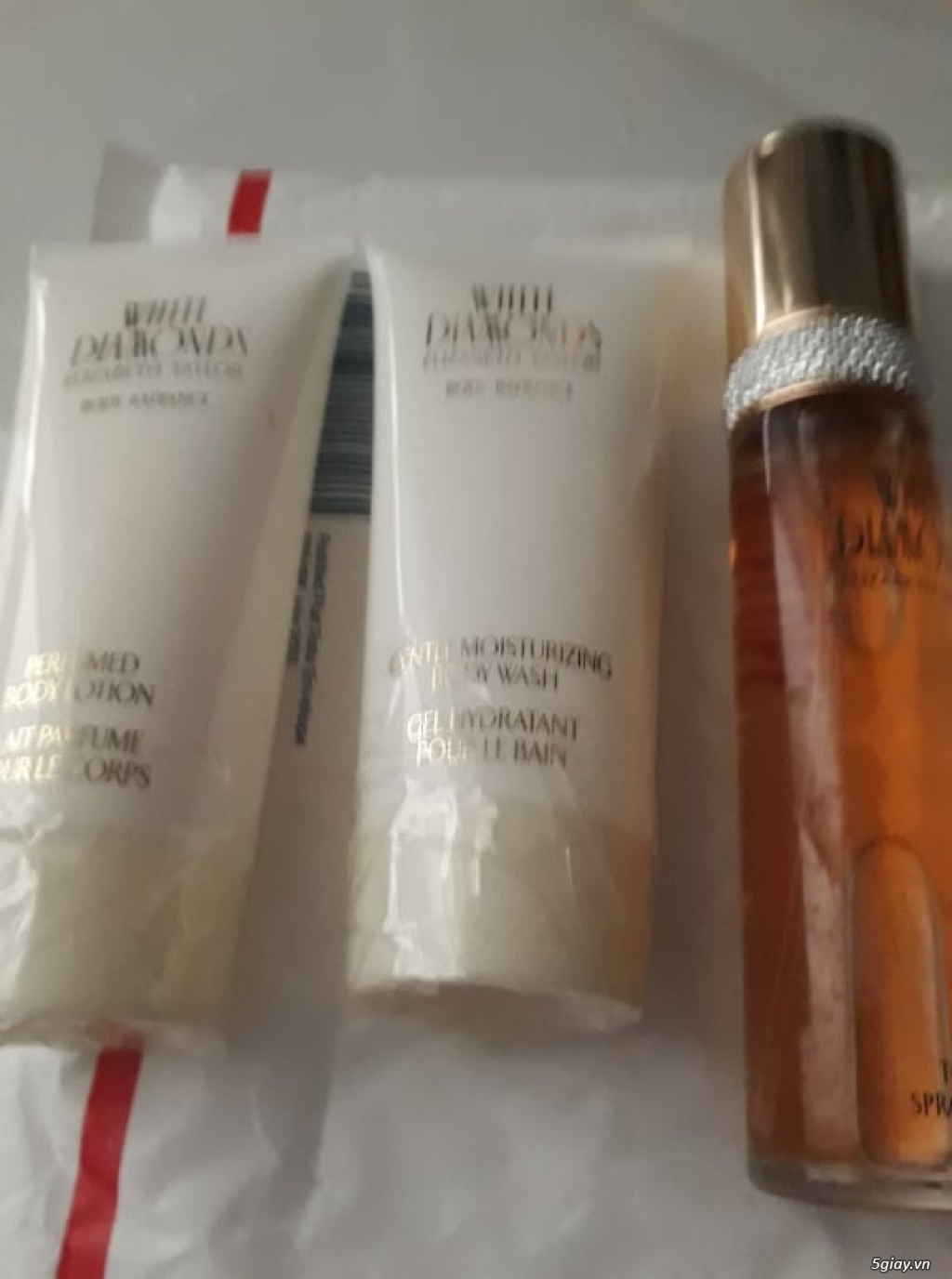 hcm-bộ mỹ phẩm của Elizabeth Taylor - 2