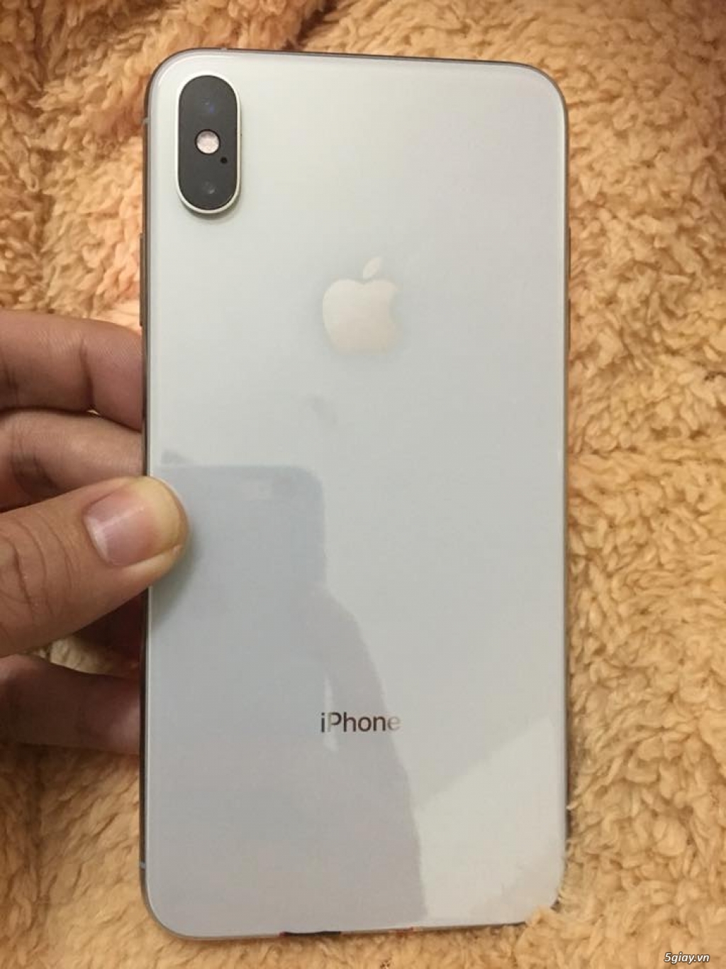 Xs max lock white 64gb mỹ , like new còn bảo hành bán hoặc giao lưu