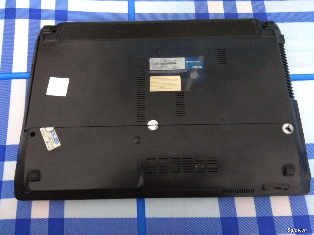 Laptop Asus K43SJ i5 2410M, NVIDIA GT 520M with 512MB - 2