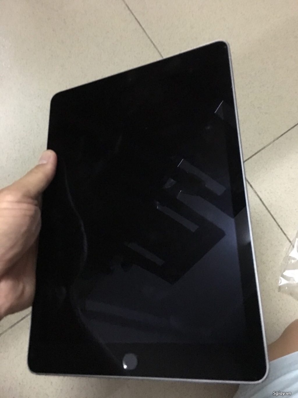 iPad Pro 9.7 128Gb Wifi + 4G màu Gray - 2