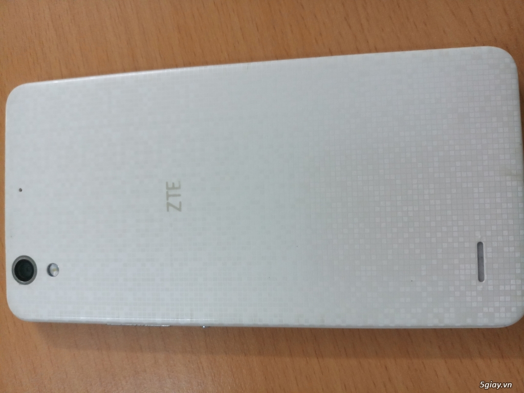 Cần bán Điện thoại ZTE T617 giá 800k - 1