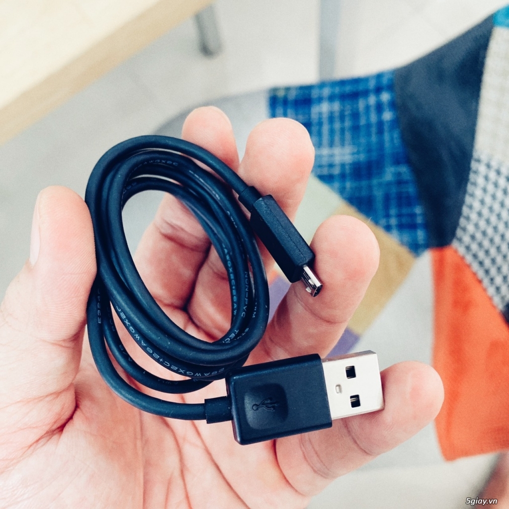 5 Cọng cáp micro USB chính hãng LG .. End 22h59 -14/8/2019 - 2